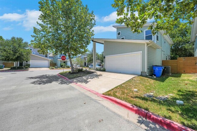 Building Photo - 7408 Brynner St