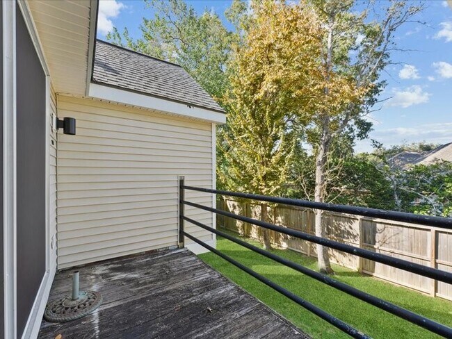 Building Photo - 3317 Golden Trails Dr