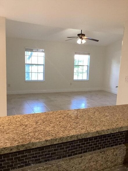 Building Photo - 1215 Crystal Way