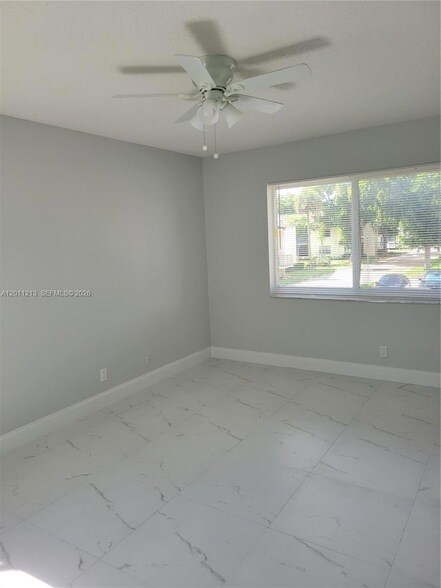 Building Photo - 4163 NW 90th Ave