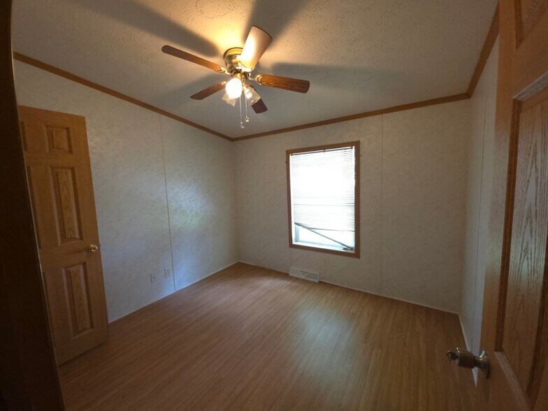 Building Photo - 27318 Dogwood Ln