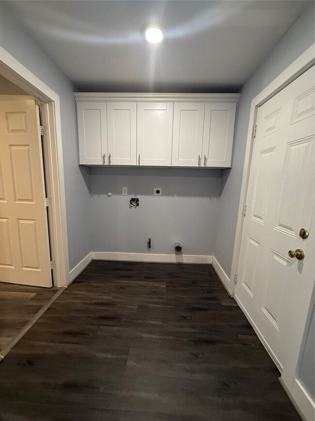 Building Photo - 6712 Eastwood St