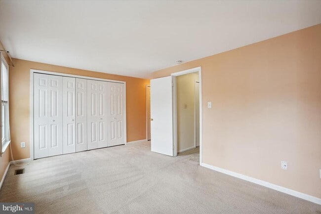 Building Photo - 6084 Netherton St