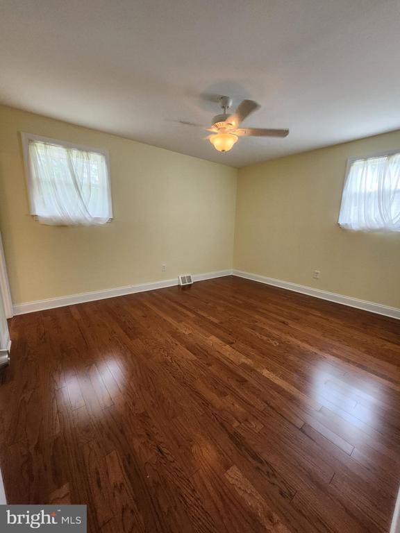 Building Photo - 2622 Boxwood Dr