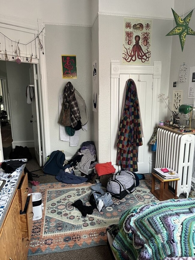 Building Photo - 1212 N Garden St