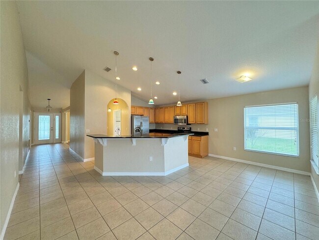 Building Photo - 140 Mandolin Dr