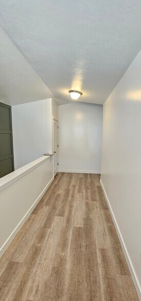 Building Photo - 629 W Life Dr