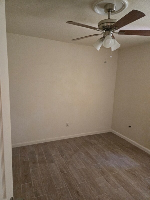 Building Photo - 6833 Myrtlewood Rd
