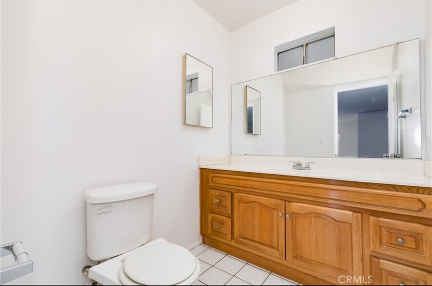 Bathroom 1 - 502 S Garfield Ave