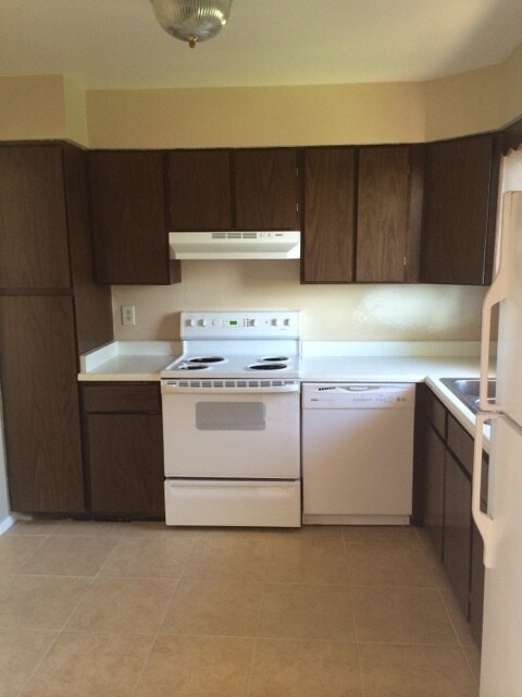 Building Photo - Four Bedroom Home in Cimarron Hills