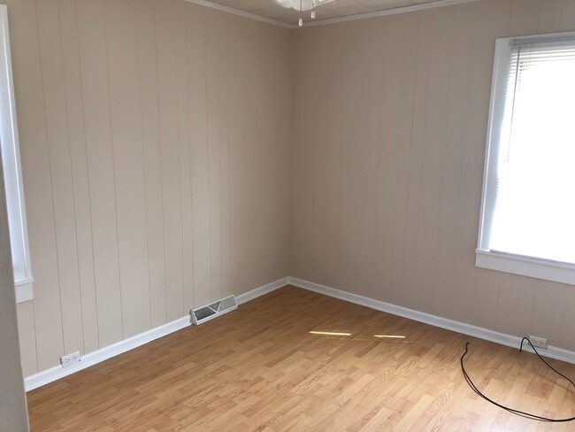 Building Photo - 902 Bringle Ferry Rd