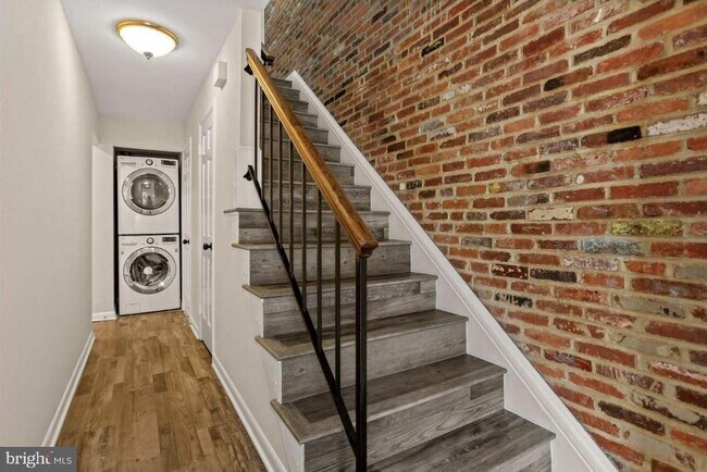 Building Photo - 3875 Steppes Ct