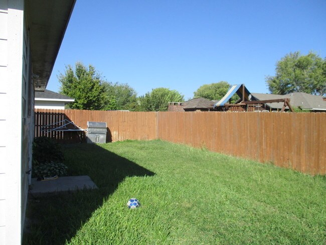 Building Photo - 3409 San Esteban