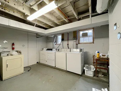 Building Photo - 68 John St