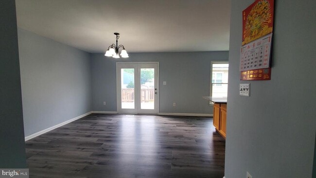 Building Photo - 6539 Huntshire Dr