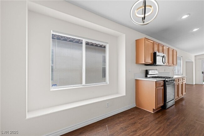 Building Photo - 3597 Cherbourg Ave