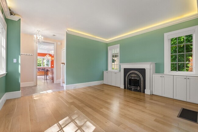 Building Photo - 4 Gracewood Park