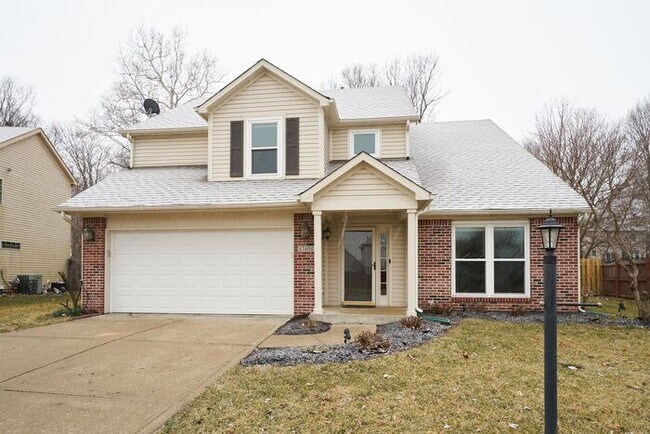 Primary Photo - 4 BR with Great Floorplan in Carmel Schools!