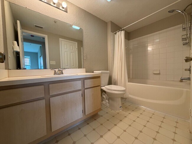 Building Photo - ANNUAL RENTAL - 1 BED / 1 BATH - THE TIDES AT PELICAN LANDING