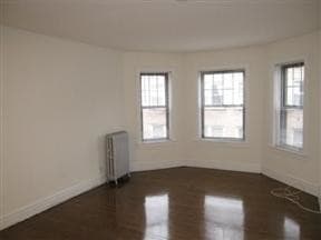Primary Photo - 1406 Elmwood Ave