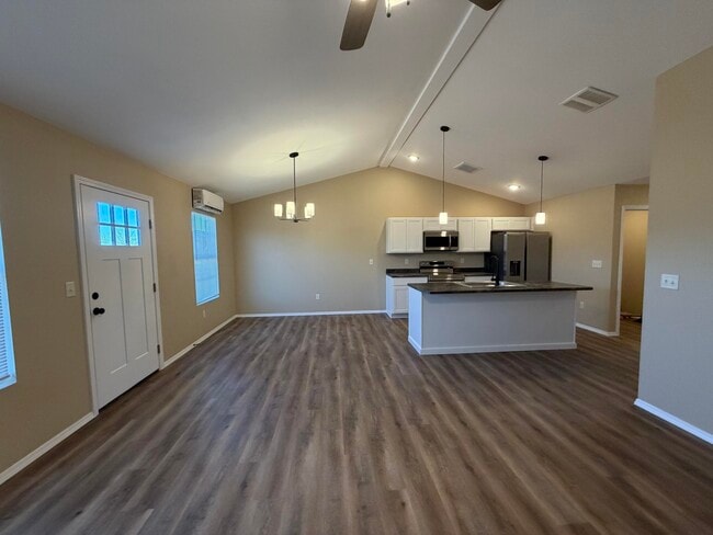 Building Photo - 174 Ruby Ln