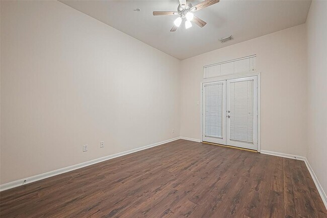 Building Photo - 2710 Grants Lake Blvd