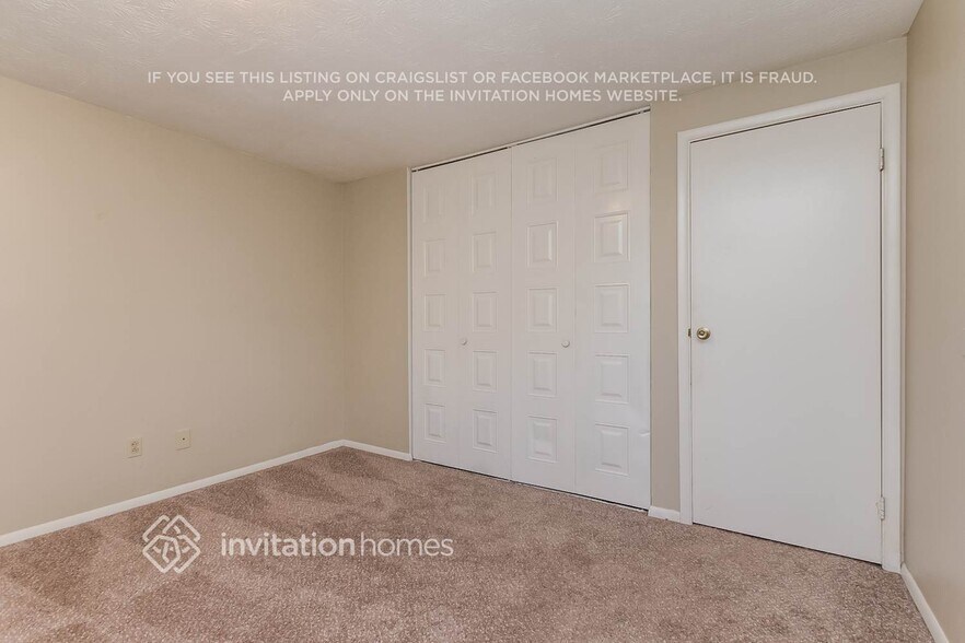 Building Photo - 4669 S Landing Dr