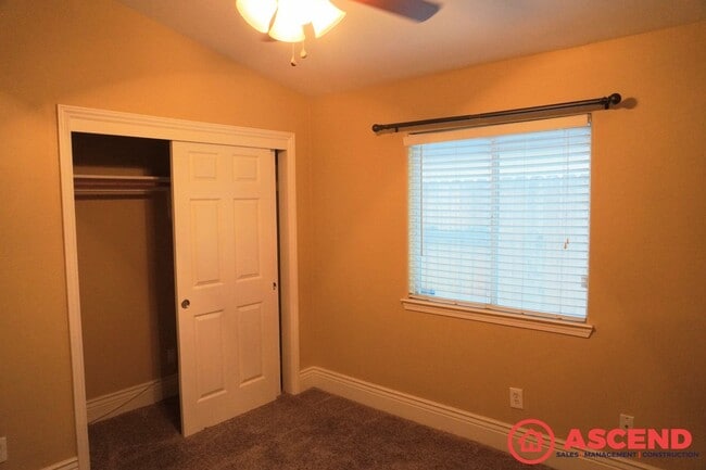 Building Photo - Beautiful Home Located in Rosedale!