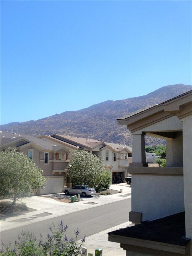 Building Photo - 12504 Woodland Ave NE