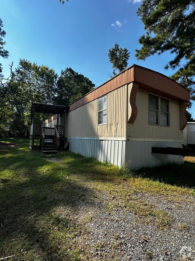 Building Photo - Welcome to Peaceful Pines