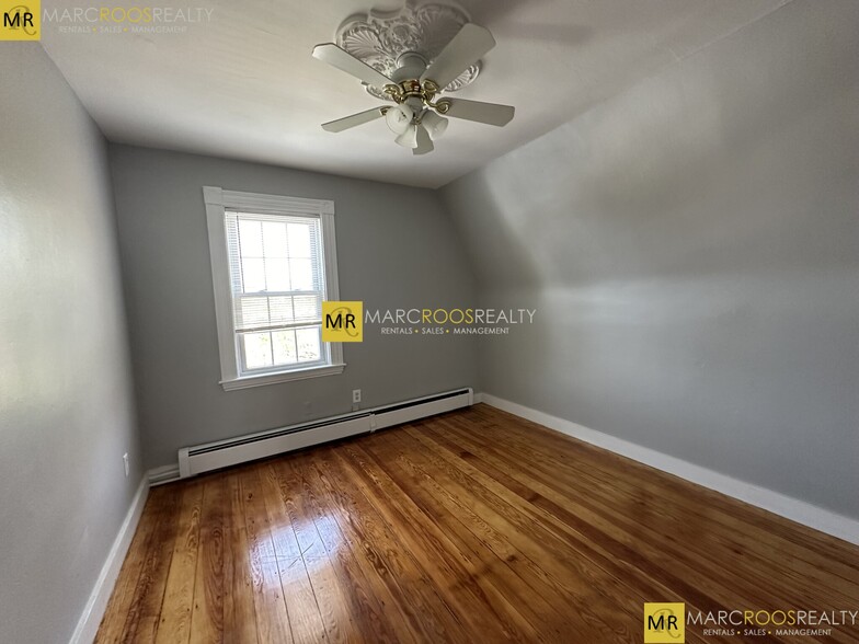 Building Photo - 135 Nonantum St