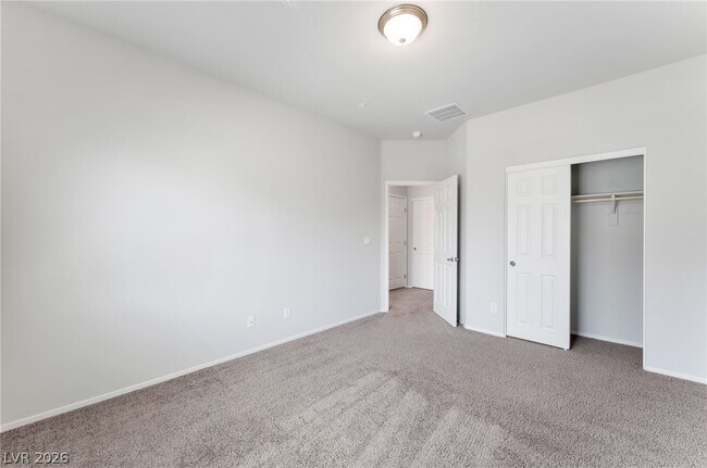Building Photo - 4660 Blaise Ave