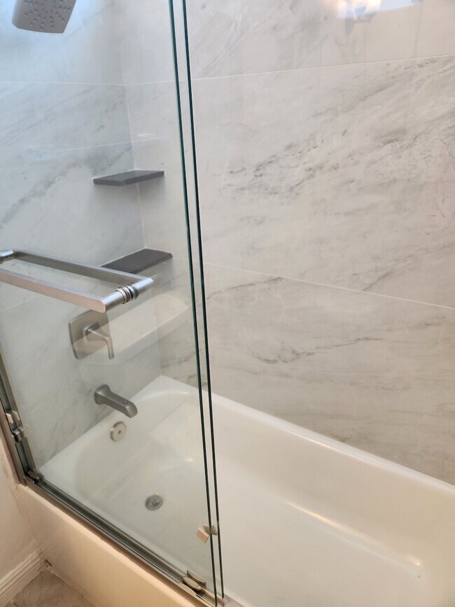 Building Photo - 886 Danvers Cir