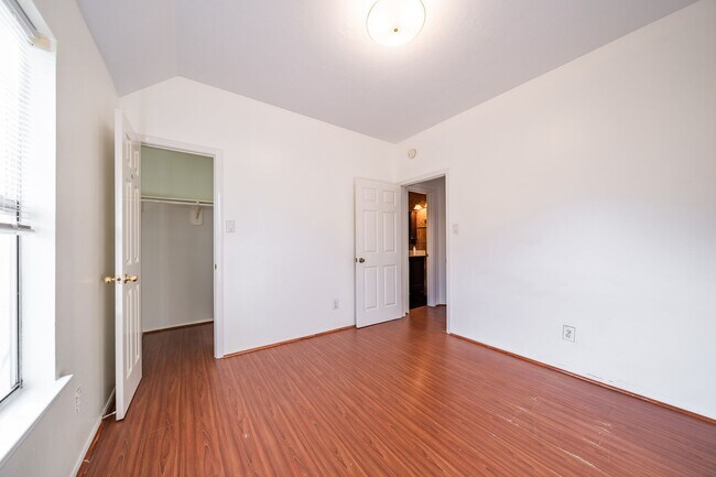 Building Photo - 3627 Heritage Colony Dr