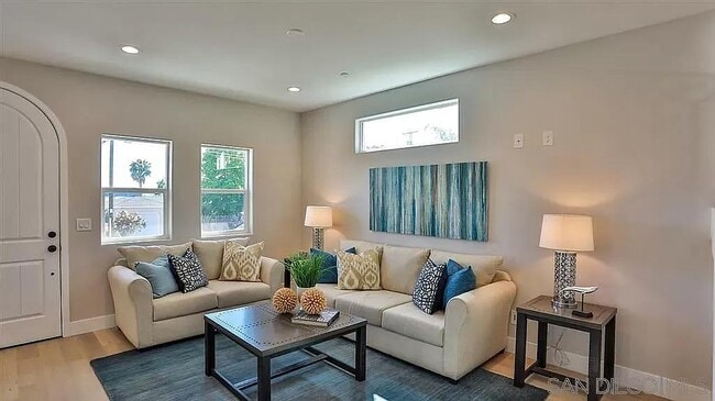 Building Photo - 5051 Savannah St