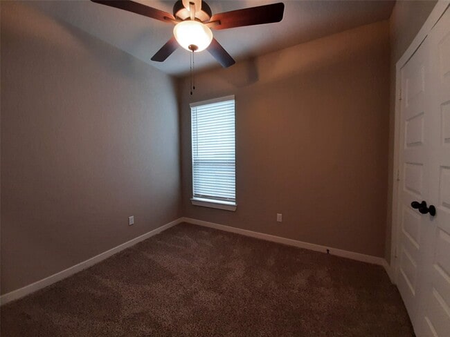 Building Photo - 25148 Pacific Wren Dr