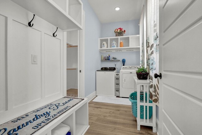 Building Photo - 1059 Meridian Dr