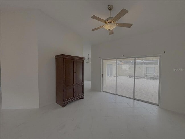 Building Photo - 11435 SW 140th Ave