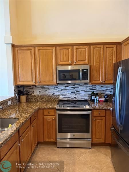 Building Photo - 227 Coral Trace Ln