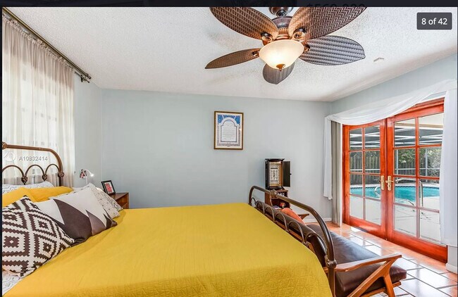 Building Photo - 2300 NE 193rd St