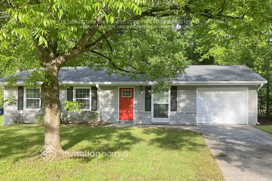 Primary Photo - 721 Utoy Cir SW
