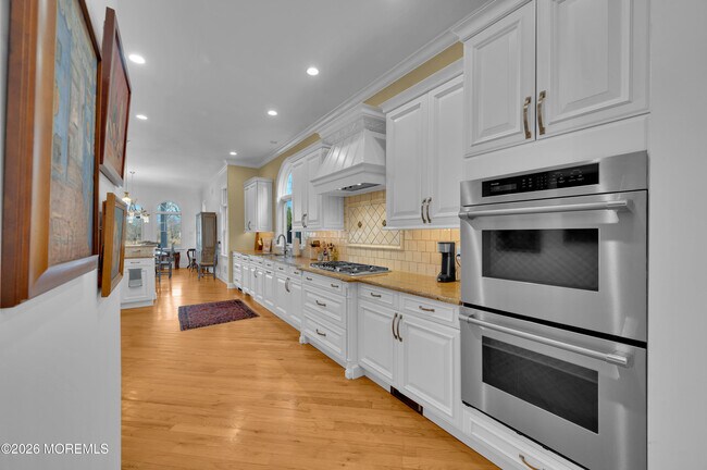 Building Photo - 619 Beacon Blvd