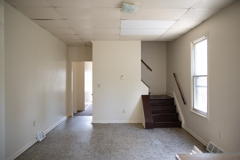 Building Photo - 1017 N Lang Ave