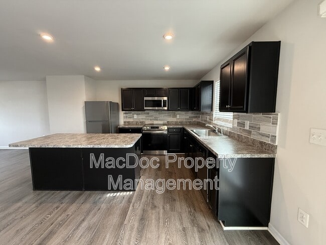 Building Photo - 127 Harper Ln