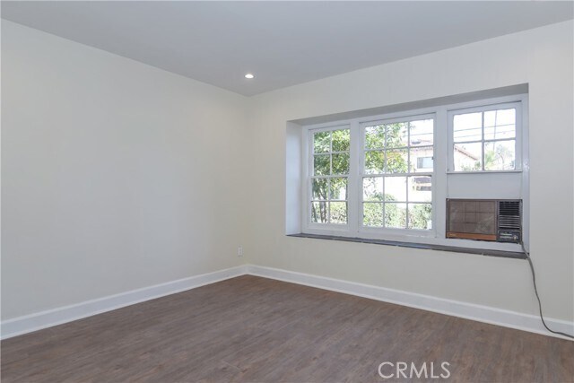 Building Photo - 226 Rexford Dr