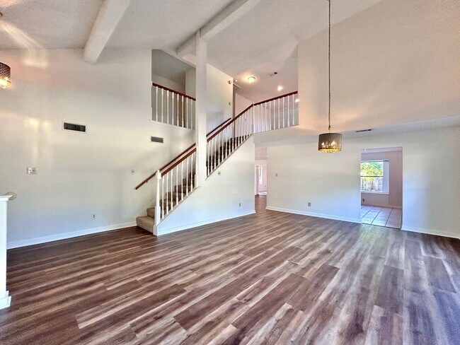 Building Photo - Spacious 4/BR 3.5/BA Two-Story Home with Peaceful Ambience