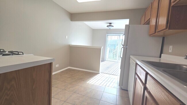 Building Photo - 67 Beechmont Ct