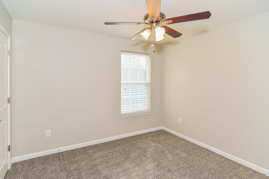 Building Photo - 2634 Apple Cross Ct