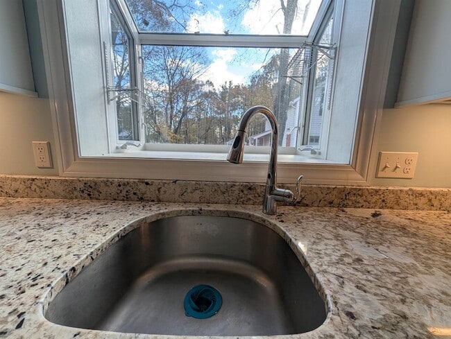 Building Photo - 119 Mill Rd