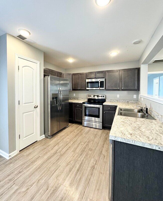 Building Photo - 8112 Driftwood Lp